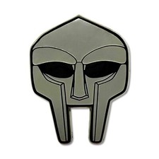 Spilla maschera MF DOOM